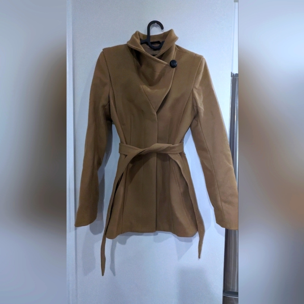 Babaton - The Conner Coat - Picture 5 of 7